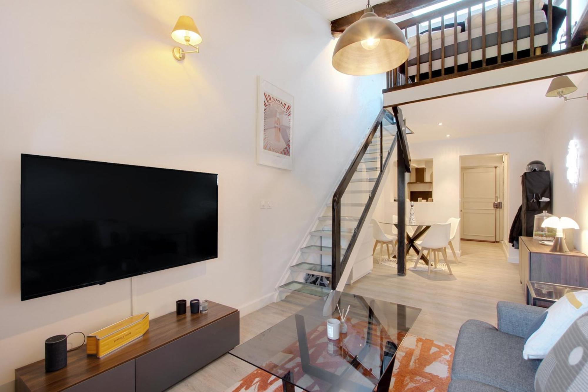 8th Super - Haussmann Apartment Paris